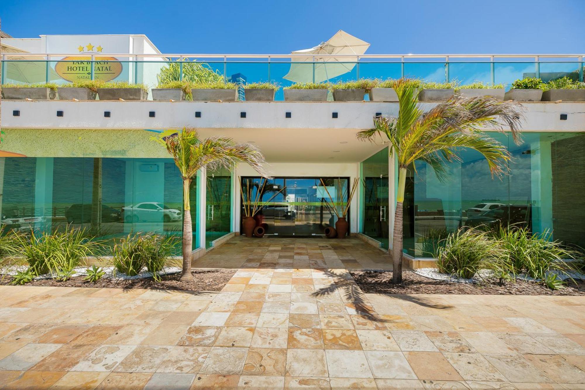 Yak Beach Hotel Натал Екстериор снимка
