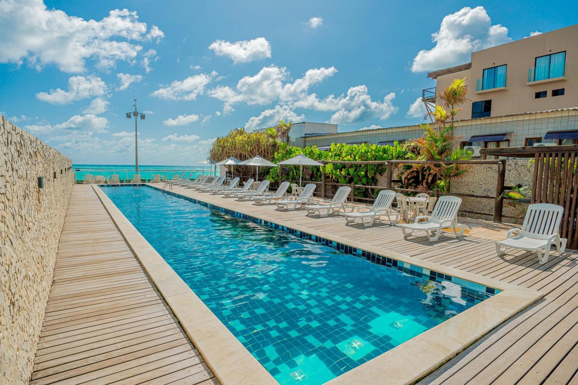 Yak Beach Hotel Натал Екстериор снимка